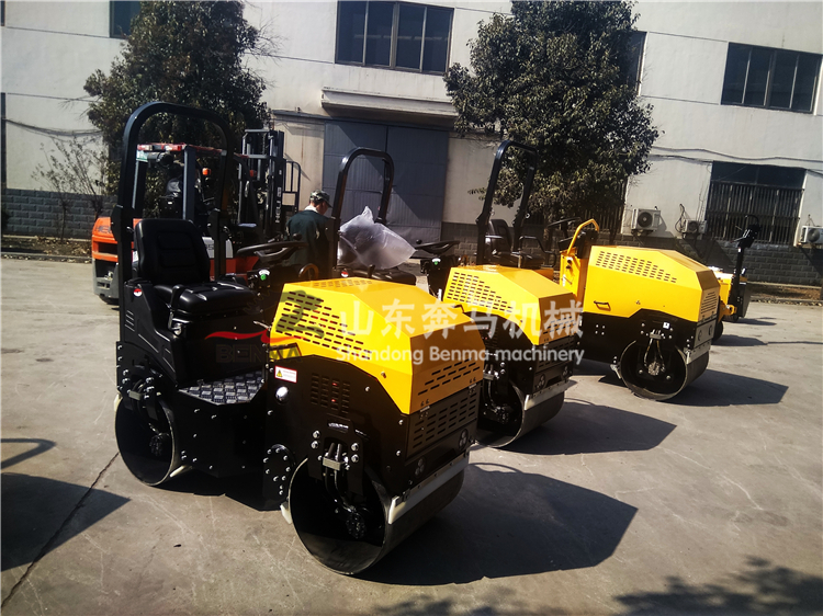 1519443894256671.jpg 小型壓路機 (105).jpg